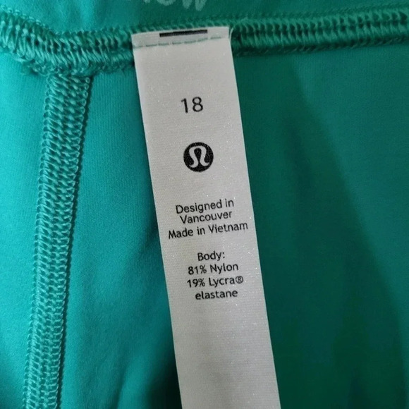 Lululemon Green capri leggings Size 18 - Picture 9 of 10